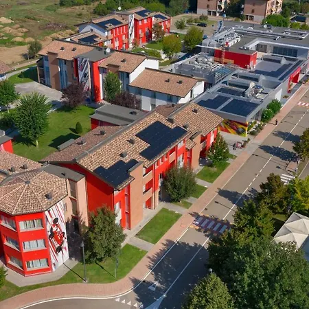 Village 4*