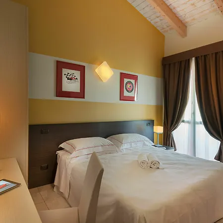 Village Otel 4*