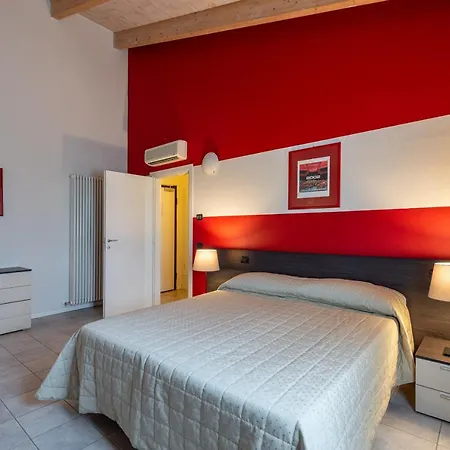 Hotel Village
