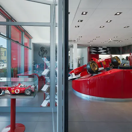 Village ホテル マラネッロ