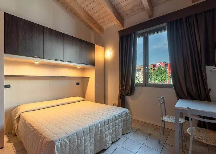 Village 马拉内罗